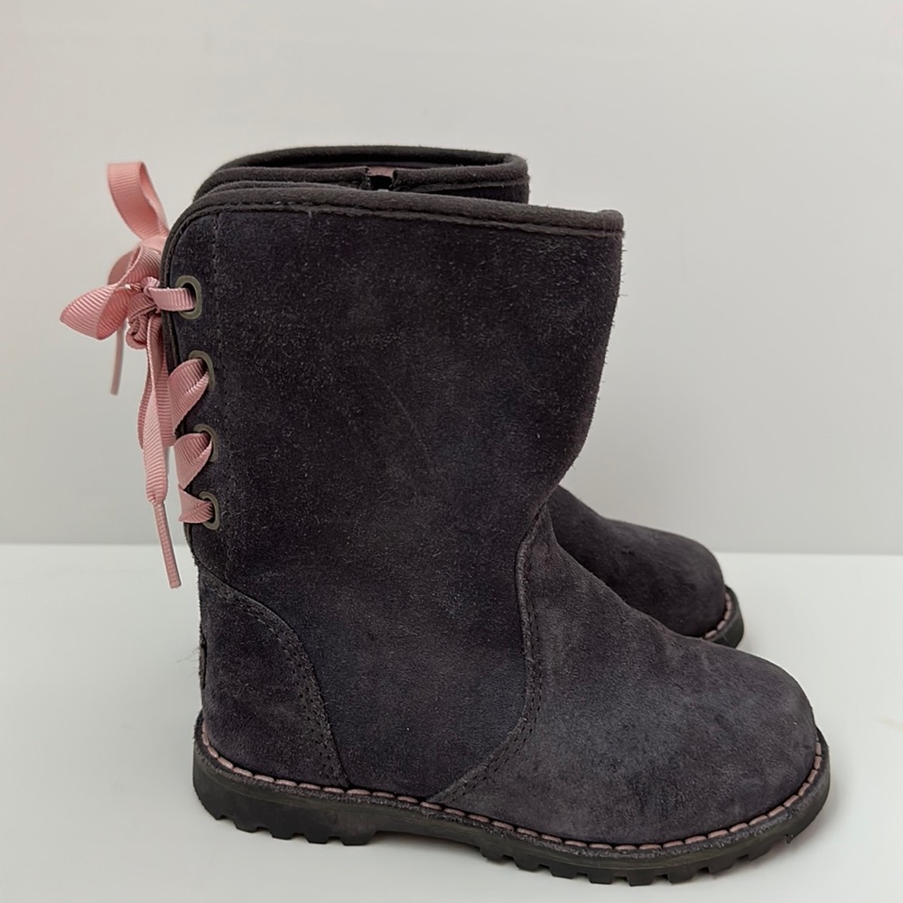 UGG Girls’ Bailey Bow Boots